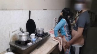Pkgulnaz - Step Brother Fucks Desi Indian Step Sister in the Kitchen, Bhai Ne Bahan Ko Kitchen me Choda, Hindi